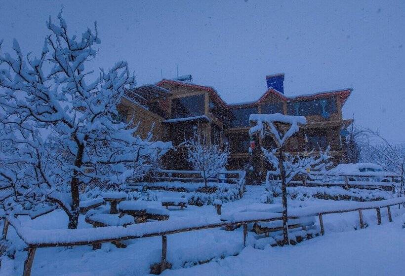 בית מלון כפרי Ride Inn Cafe And Resort