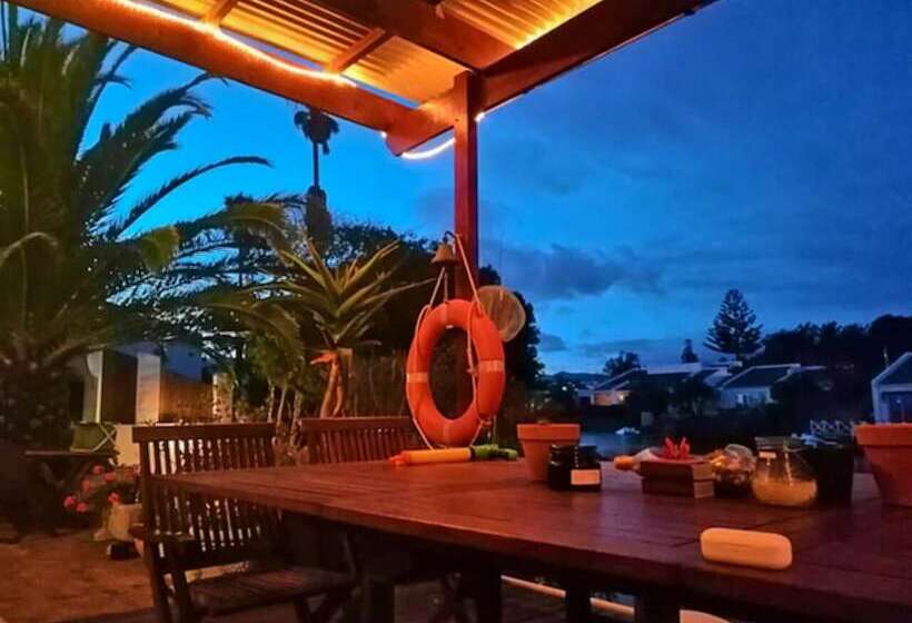 Admiralty Bed & Breakfast