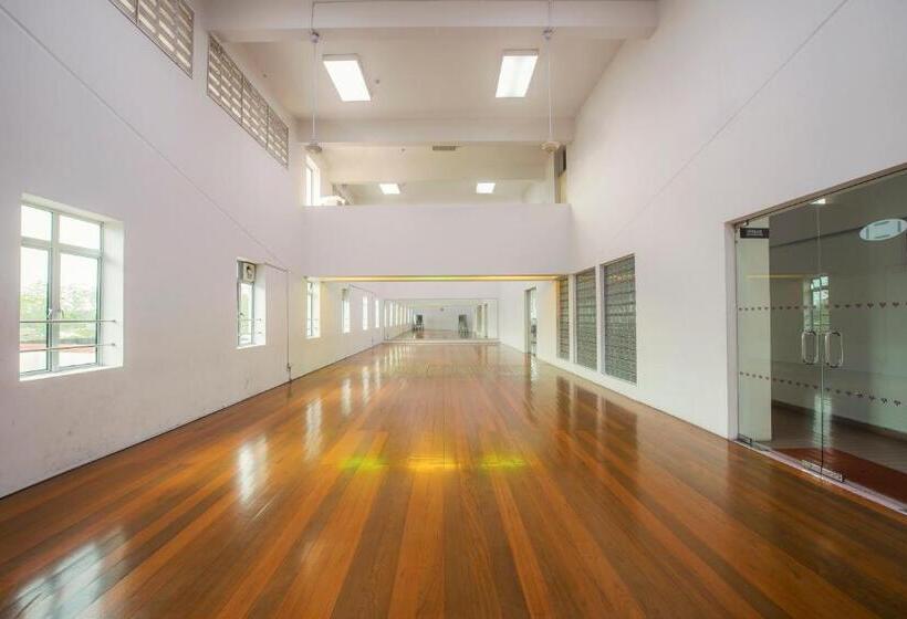 Ymca International Hostel