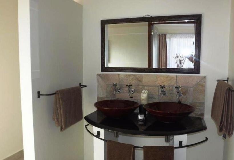 مبيت وإفطار Akidogo Guest House