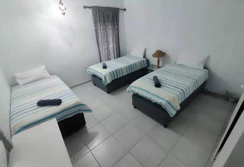 تختخواب و صبحانه Blue Mountain Farm Lodge, Cabins & Cottages