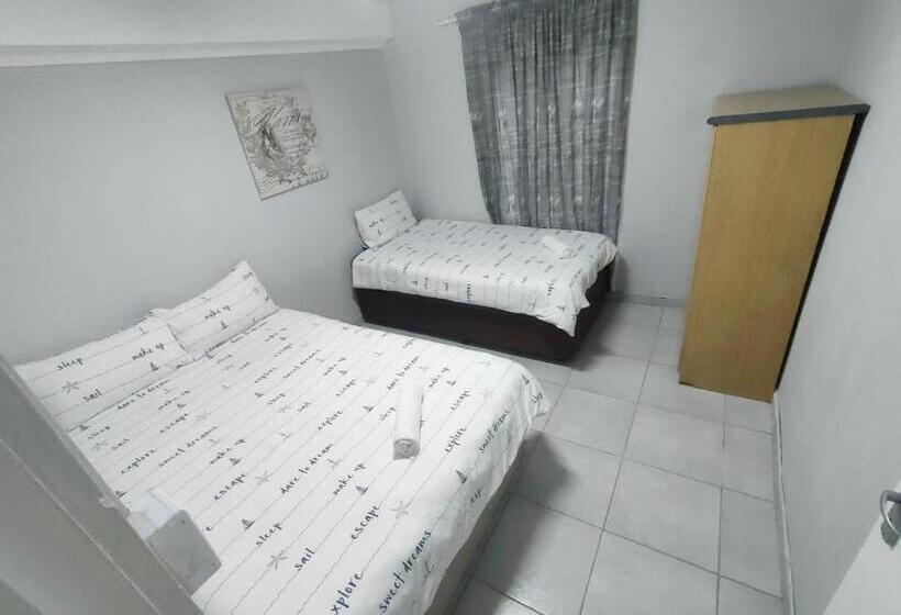 مبيت وإفطار Blue Mountain Farm Lodge, Cabins & Cottages