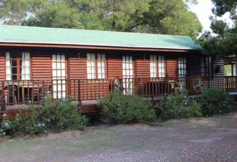 تختخواب و صبحانه Blue Mountain Farm Lodge, Cabins & Cottages