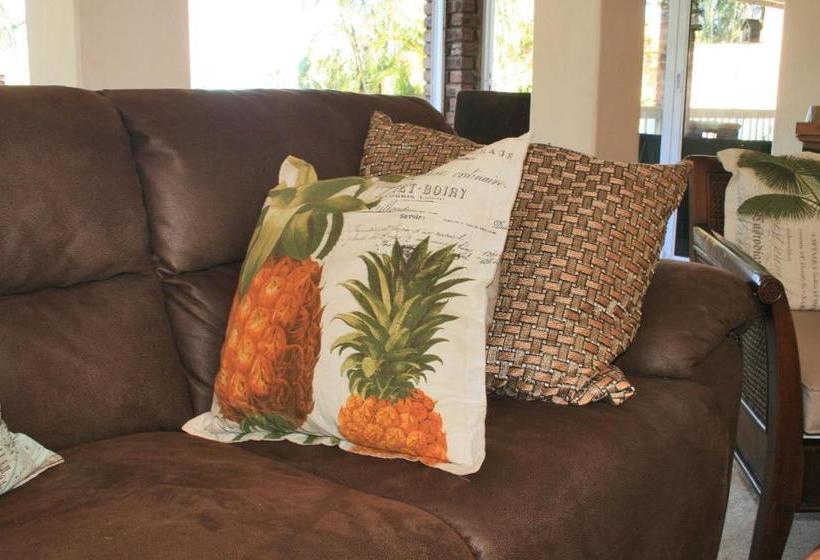 צימר La Loggia On Broadwood