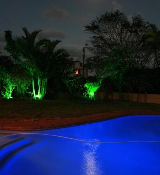 צימר La Loggia On Broadwood