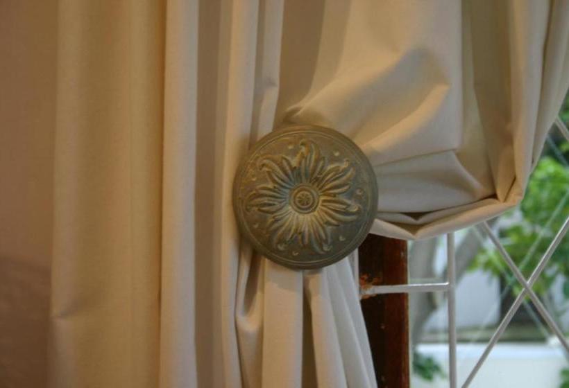 צימר La Loggia On Broadwood