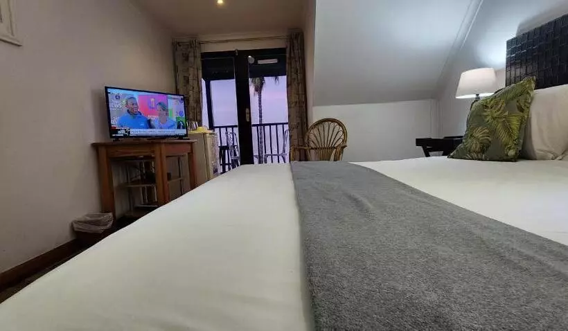 ベッドアンドブレックファースト Lagoon Lodge