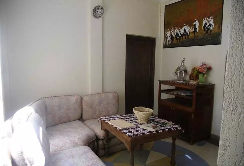 تختخواب و صبحانه Maison D Hotes La Kasbah