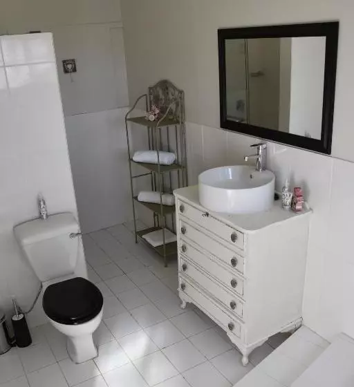 ベッドアンドブレックファースト Poetry Guestrooms