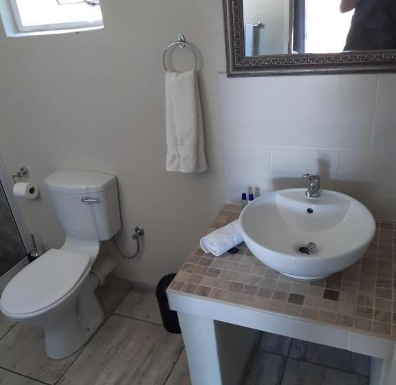 Bed and Breakfast Poetry Guestrooms