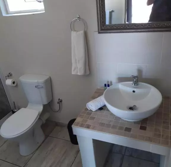 ベッドアンドブレックファースト Poetry Guestrooms