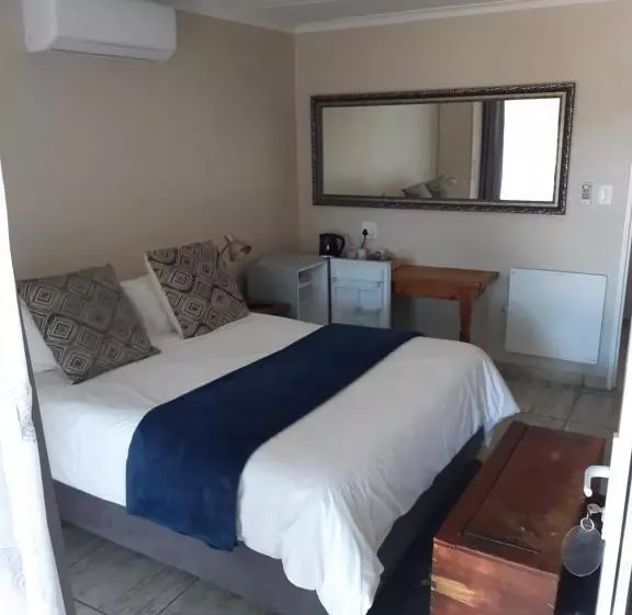 ベッドアンドブレックファースト Poetry Guestrooms