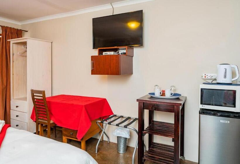 住宿加早餐  Riverbank Lodge