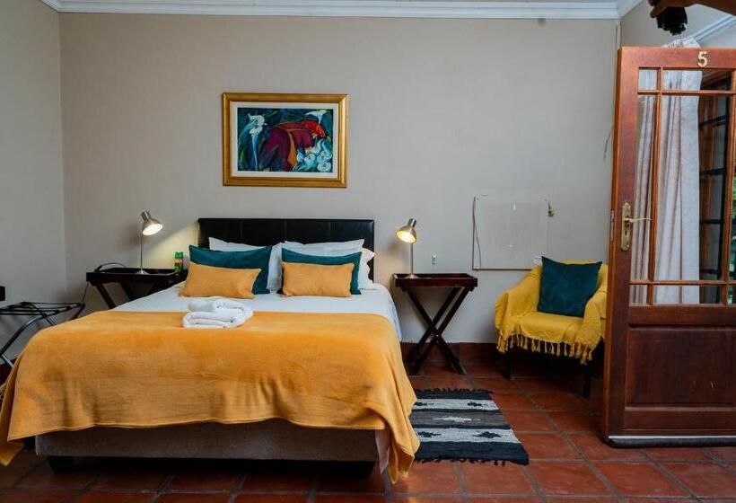 住宿加早餐  Riverbank Lodge