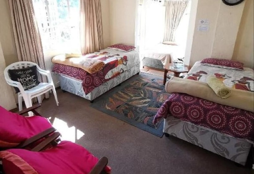 צימר Sunbird Guest House