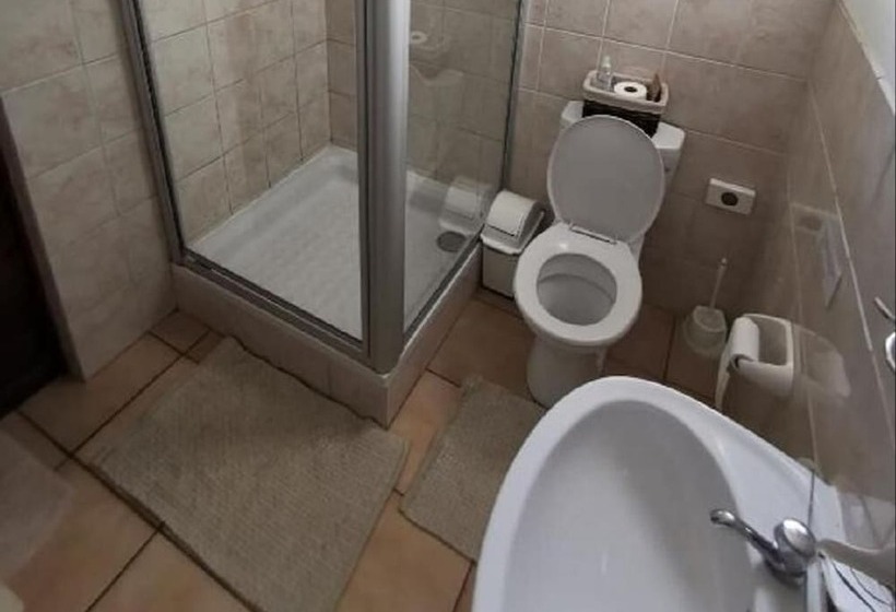 צימר Sunbird Guest House