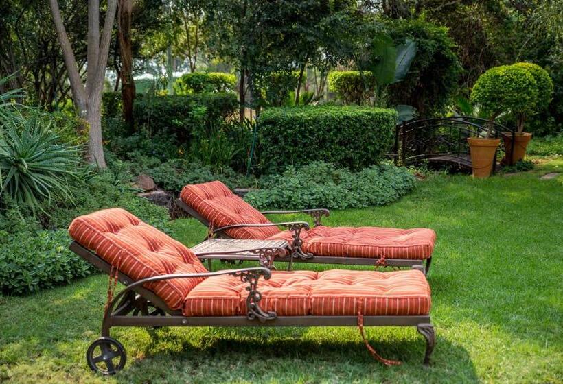 Boubou Bed And Breakfast