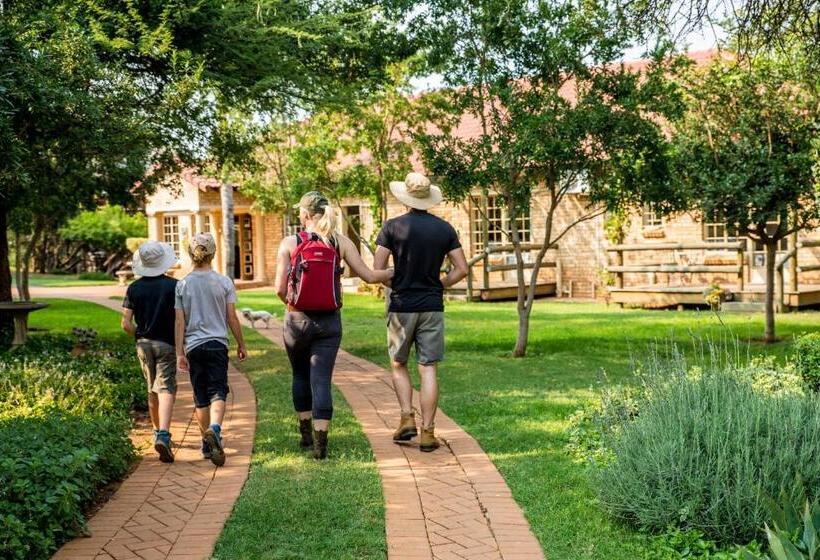 Boubou Bed And Breakfast