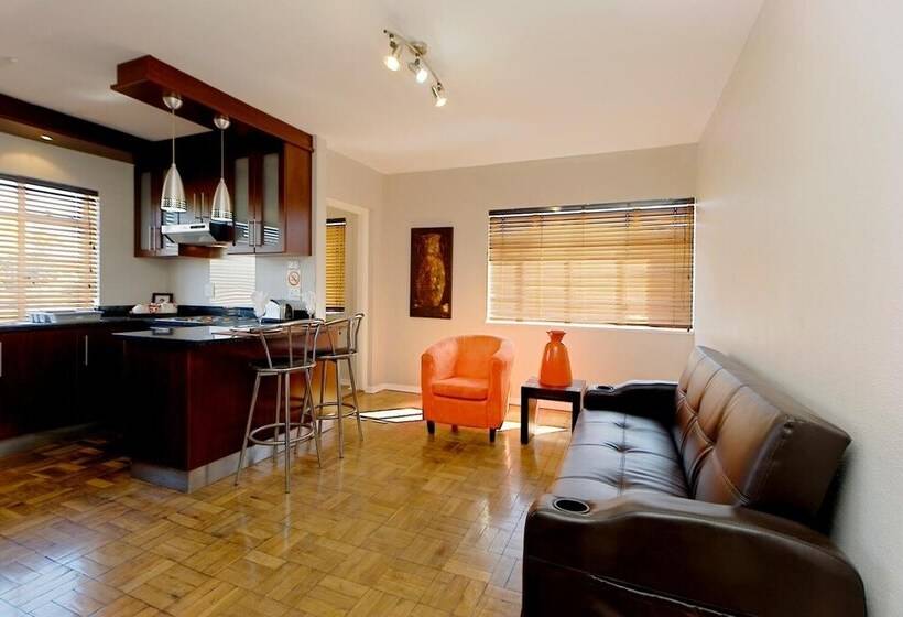 בית מלון כפרי 10 On Cape Self Catering Apartments