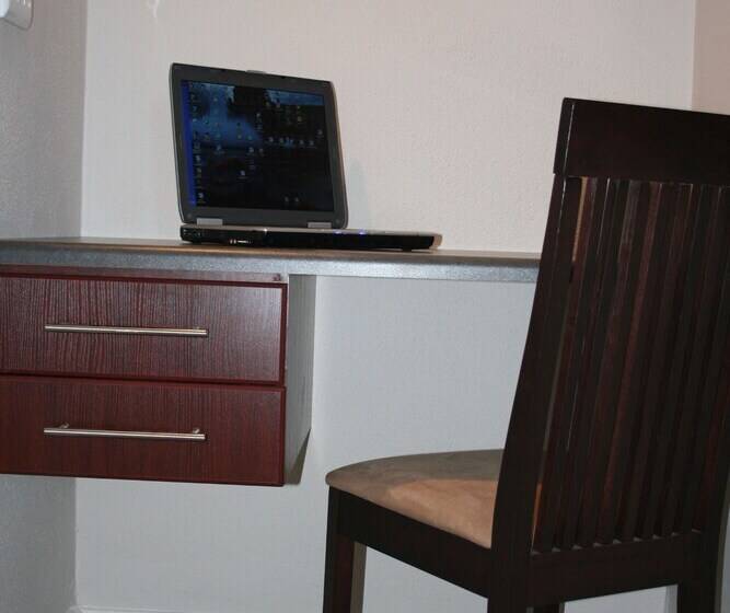 בית מלון כפרי 10 On Cape Self Catering Apartments