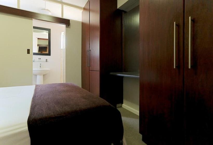 בית מלון כפרי 10 On Cape Self Catering Apartments