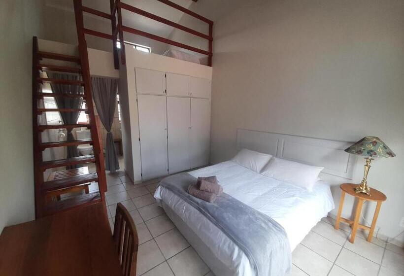 בית מלון כפרי Baron's Palace