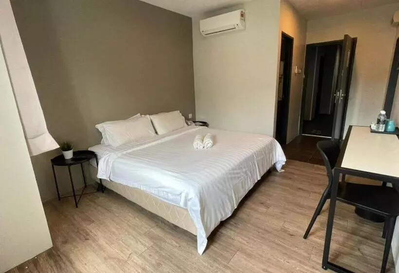 Chariton Hotel Butterworth
