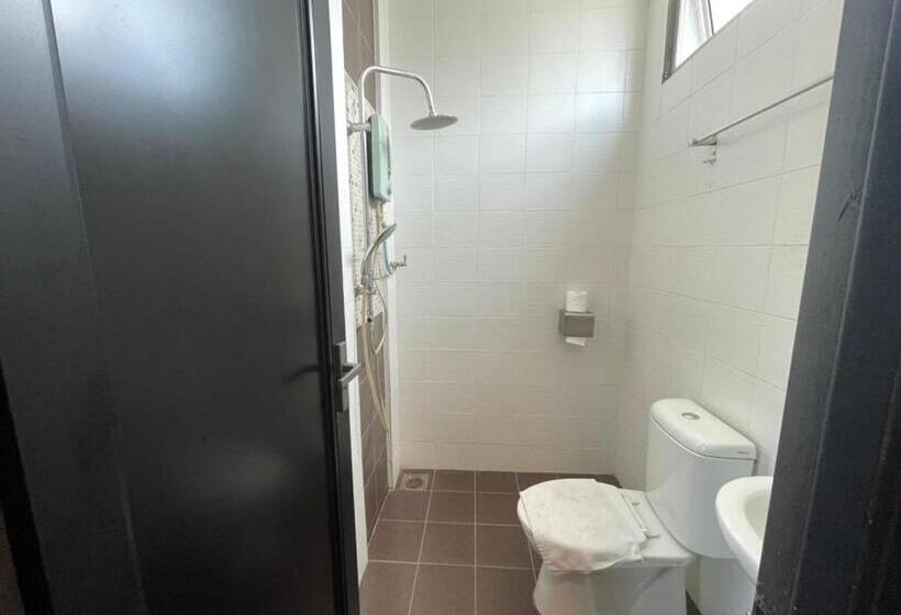 Chariton Hotel Butterworth