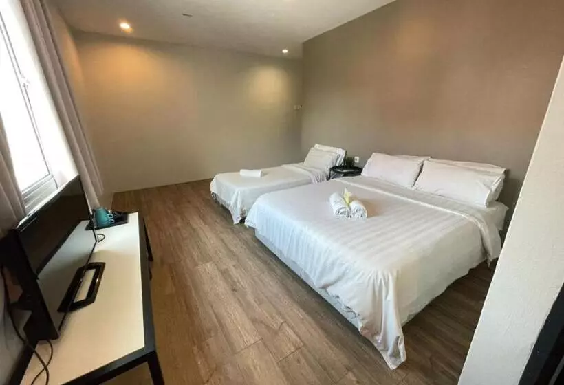 Chariton Hotel Butterworth