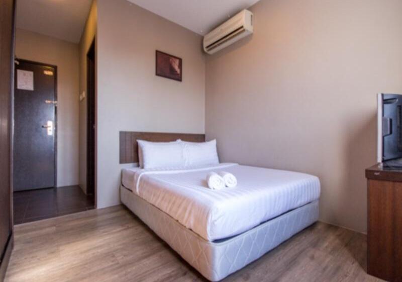 Chariton Hotel Butterworth