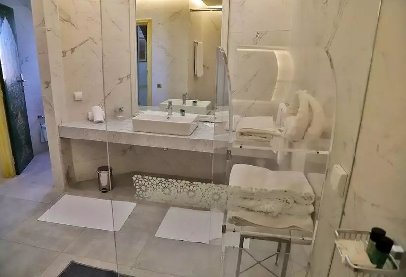 هتل Parador