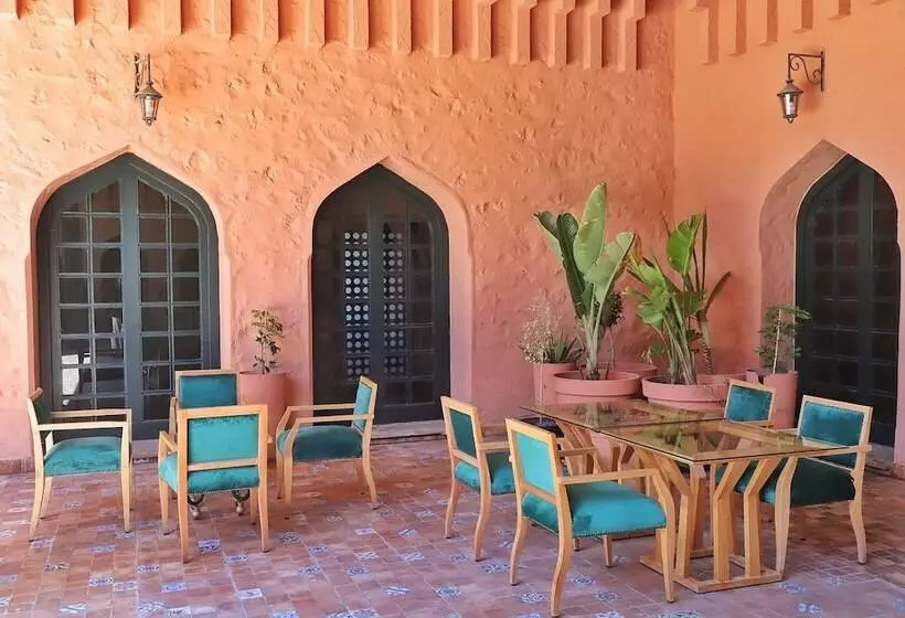 هتل Parador