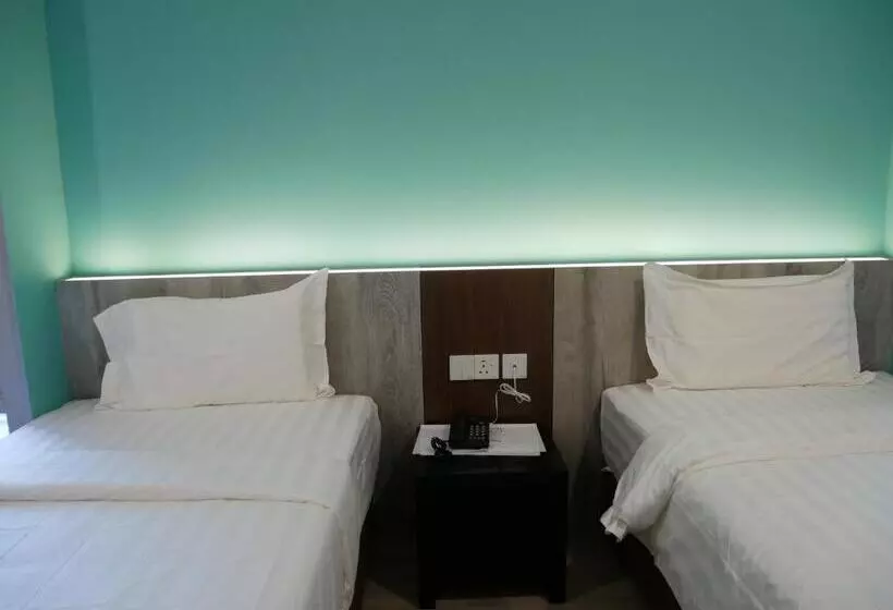 ホテル Pantai Regal City