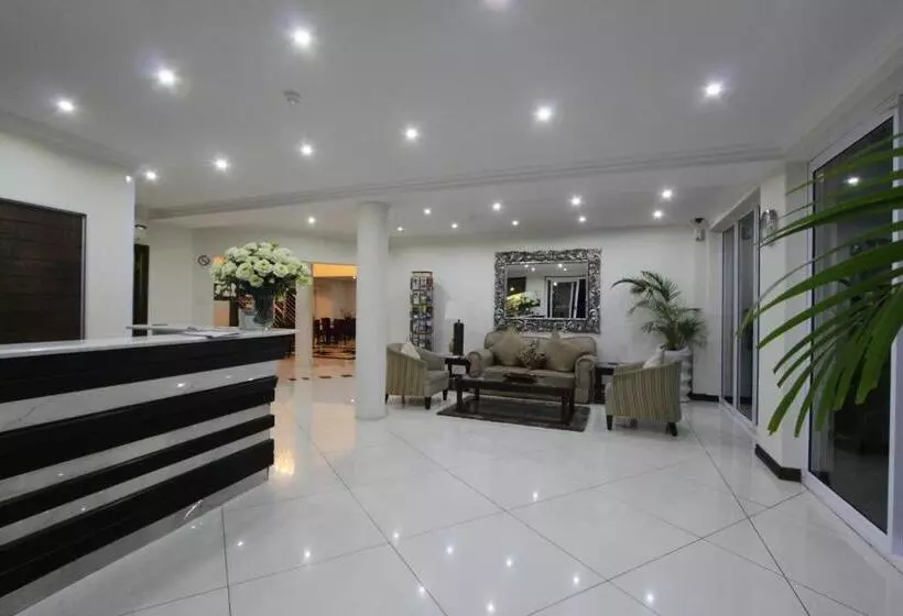 Hotelli Regal Inn Ballito