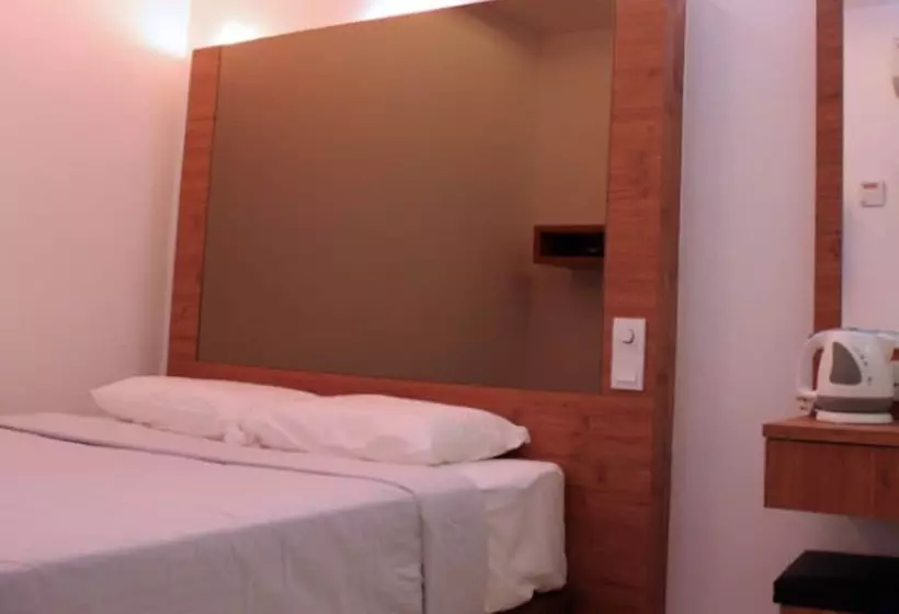 Motel Dream