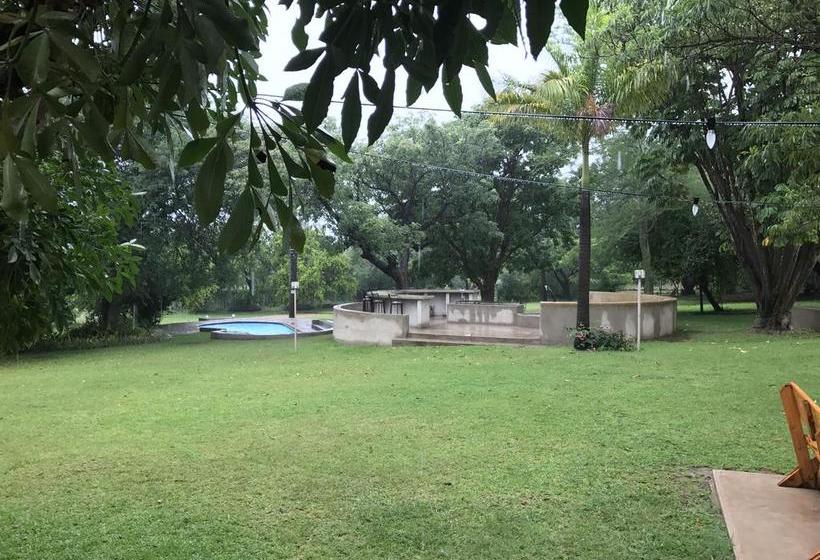 리조트 Marepe Country Lodge