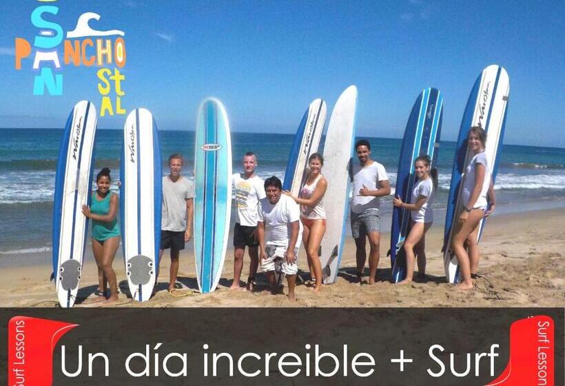 ユースホステル Hostal San Pancho