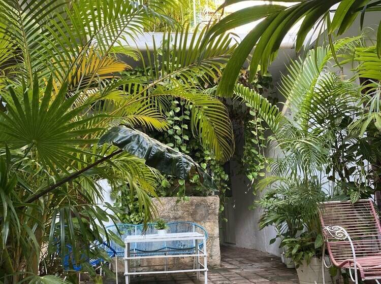 Отель La Piazzetta