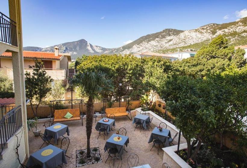 בית מלון כפרי La Playa