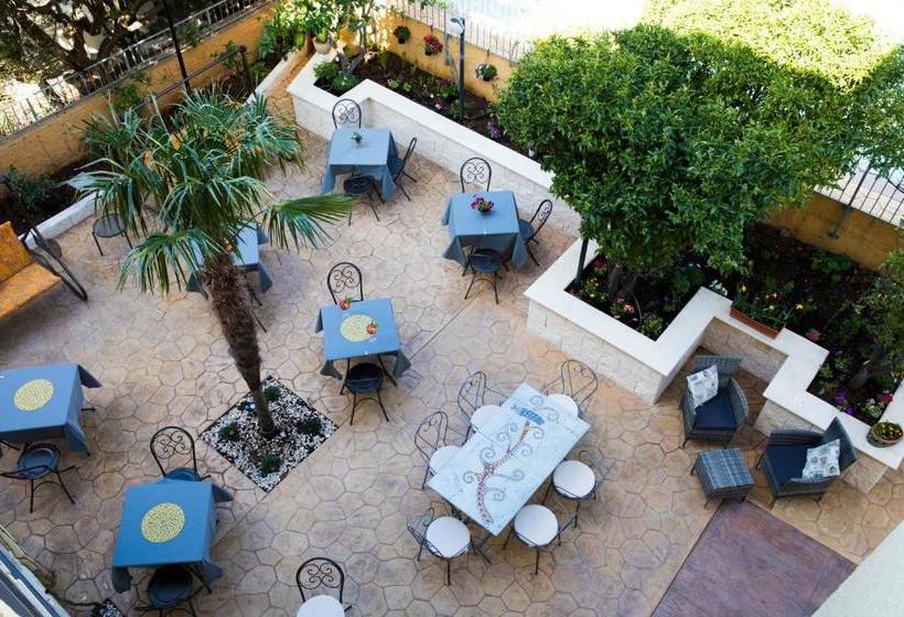 בית מלון כפרי La Playa