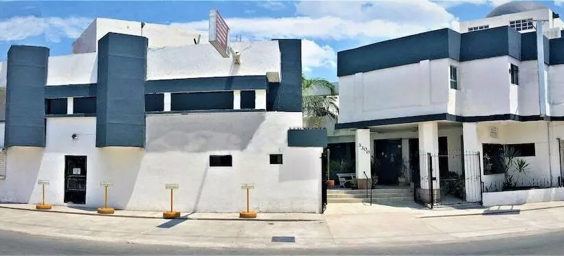 ホテル Laguna Inn