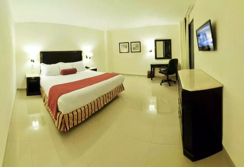 هتل Lopez Campeche