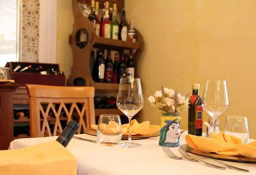 هتل Ristorante Mediterraneo Faro