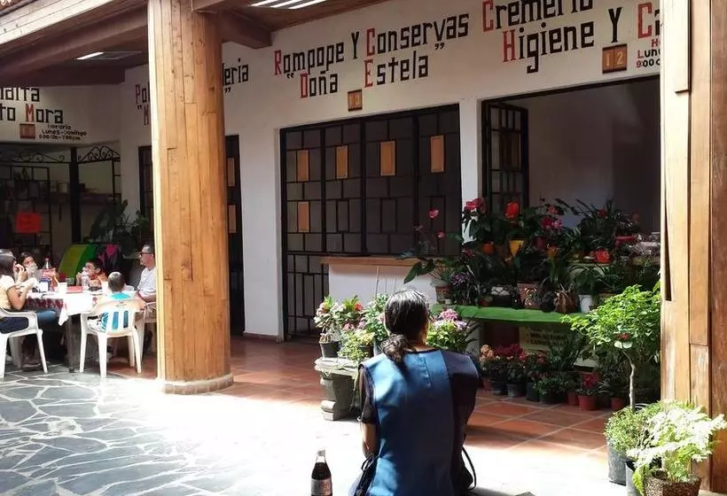 ホテル La Vieja Casona