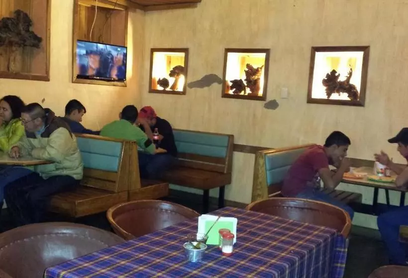 ホテル La Vieja Casona