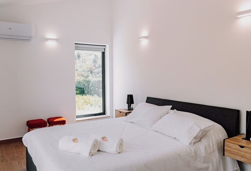 تختخواب و صبحانه Quinta Dos Sinçais