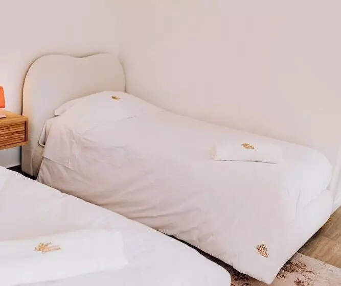 تختخواب و صبحانه Quinta Dos Sinçais