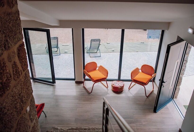 تختخواب و صبحانه Quinta Dos Sinçais