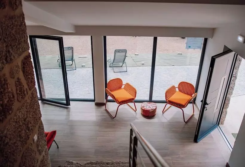 تختخواب و صبحانه Quinta Dos Sinçais