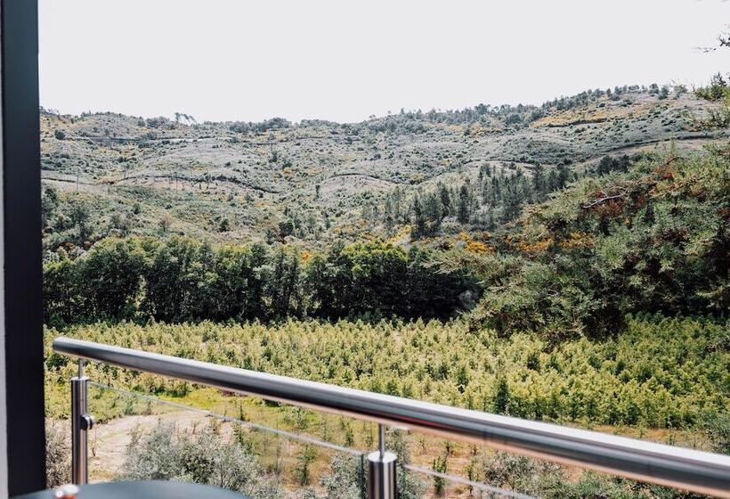 تختخواب و صبحانه Quinta Dos Sinçais